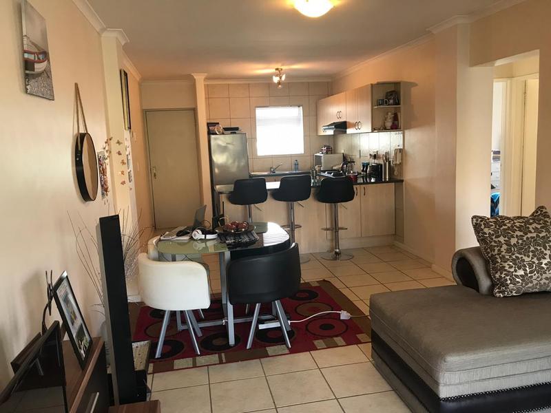 2 Bedroom Property for Sale in Vredekloof East Western Cape